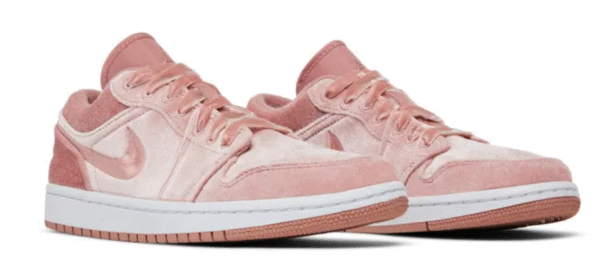 Jordan 1 Low Rust Pink W